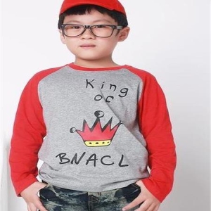 BNACL品牌以时尚路线为主,在简约中体现潮流