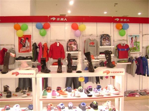 永高人童装店铺展示 永高人童装店铺展示
