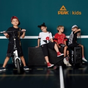 PEAK KIDS童装品牌亮相 匹克发力青少年运动市场