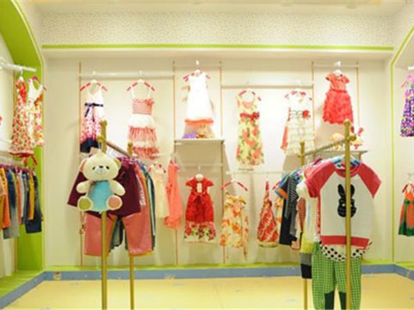 韩洋洋童装店铺展示