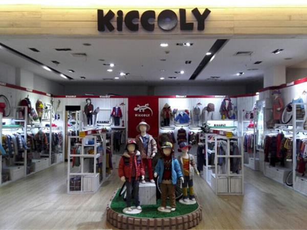 KICCOLY童装店铺展示
