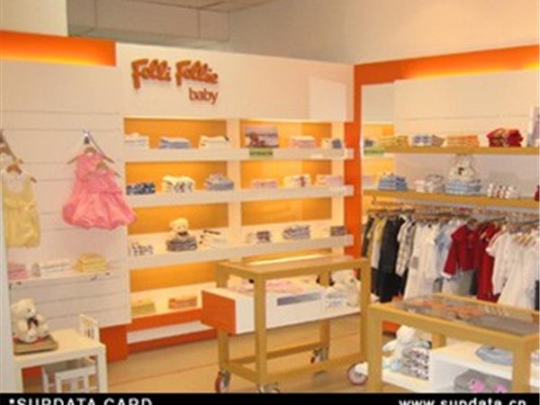 Folli Follie童装店铺展示
