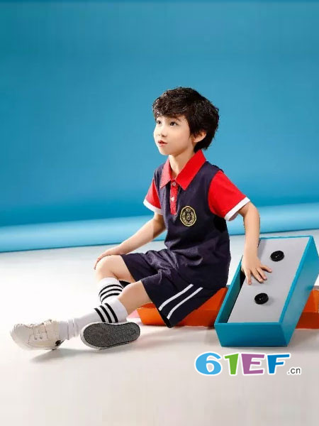 康正億虎童装产品图片