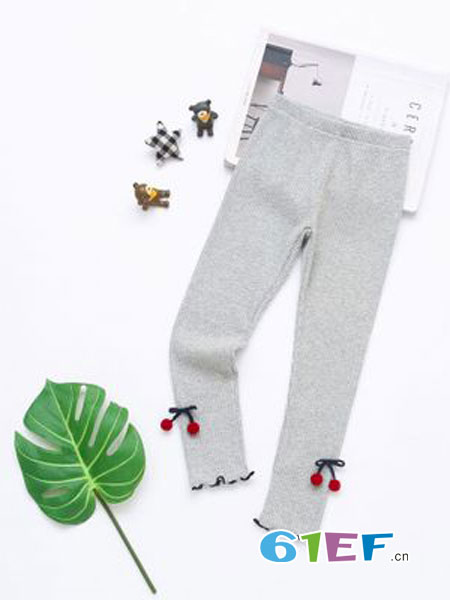 小熊故事童装产品图片