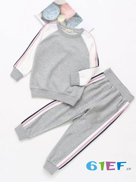 小熊故事童装产品图片