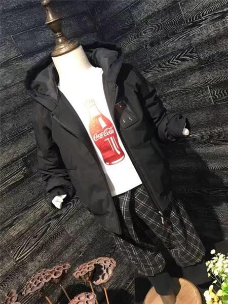 果口果童装产品图片